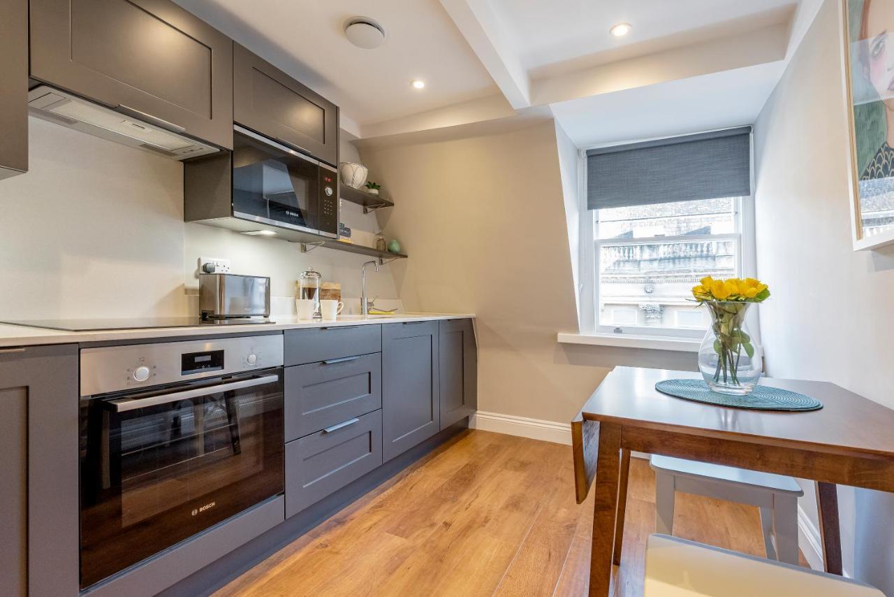 Stunning & Central Milsom Street Apartment 바스 외부 사진