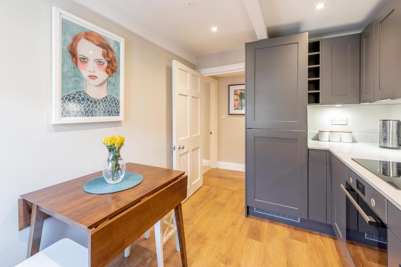 Stunning & Central Milsom Street Apartment 바스 외부 사진