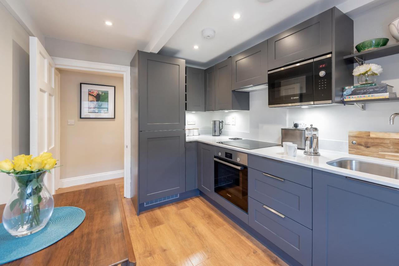 Stunning & Central Milsom Street Apartment 바스 외부 사진